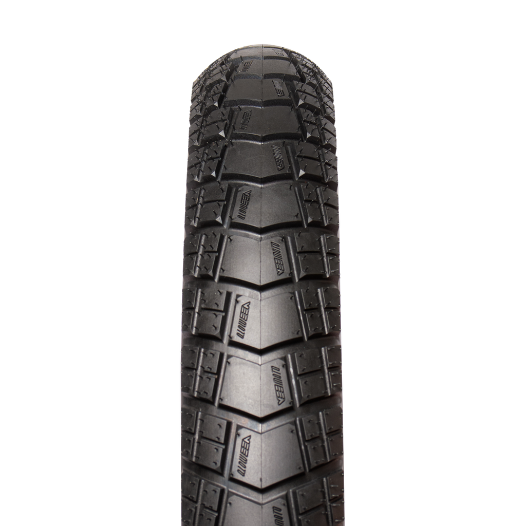 Huntsman 22x3.50 (Discontinued)
